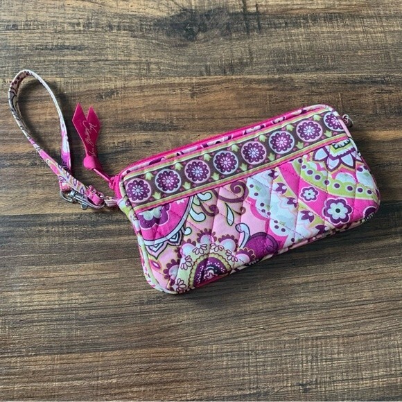 Vera Bradley Very Berry Paisley Convertible Wristlet RETIRED Pattern - Picture 2 of 10